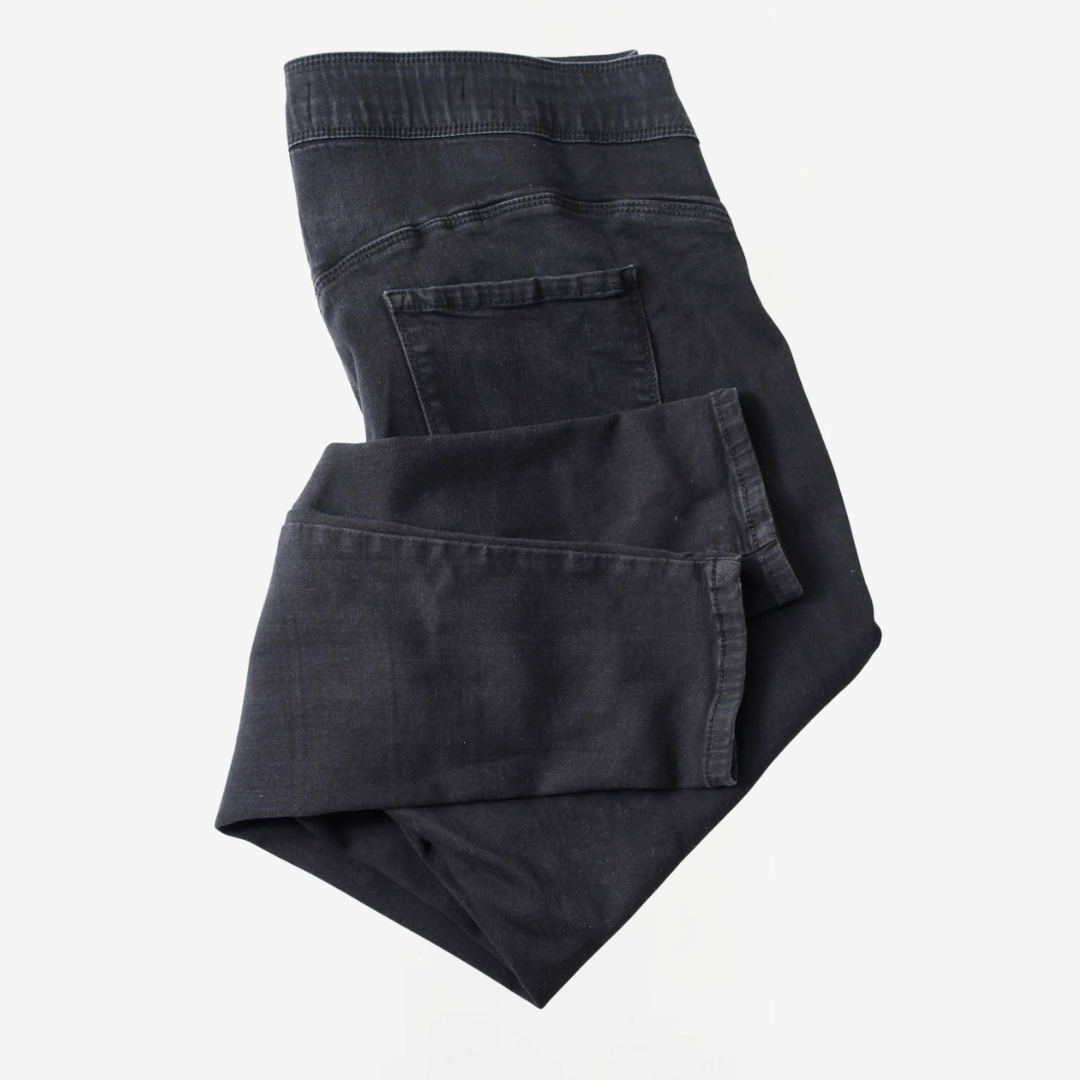 BLAKC black jeans vs regular jeans after 180 days – no fade comparison India